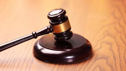 父亲生前向儿子转账233万，继母发现后起诉返还！二审判儿子返还205万