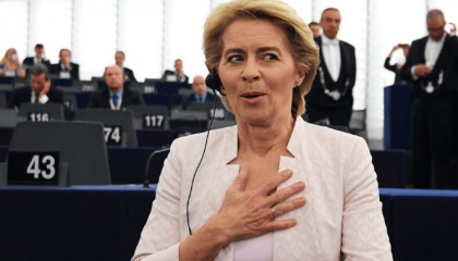 27国出手，俄资产被火速瓜分！中方高层抵俄，普京直言中国帮一把