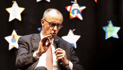 德国总理：美国正受到伊朗领导层的羞辱