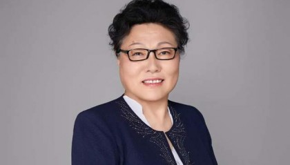 谭雅玲：美元与人民币竞争性加大我国风险值得重视