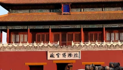 北京天安门广场包车一日游多少钱人民币？俩人去北京天安门广场旅游得花多少钱