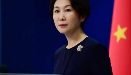 美向委内瑞拉附近海域派军舰，外交部表态