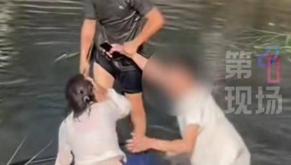 面包车落水母子被困，退役伤残军人跳河破窗救人，本人：退伍不褪色！