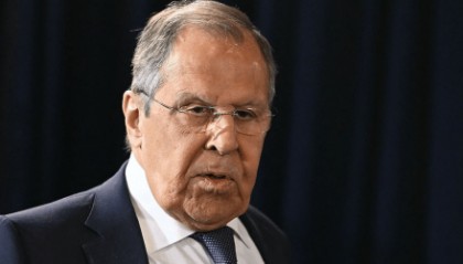 鲁比奥称“俄方在阿拉斯加给飞机加油只能付现金”，俄外长回应