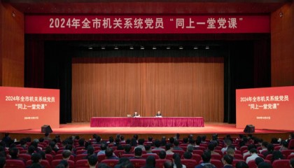 今天，上海全市机关系统党员都在做这件事