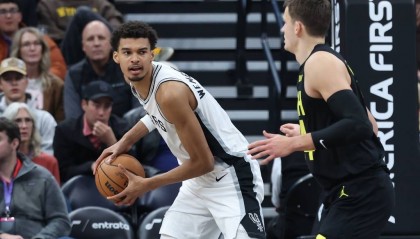 文班25+9+5断5帽 保罗19+10马刺送爵士五连败