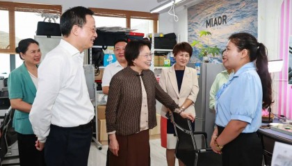 全国妇联党组书记、书记处第一书记黄晓薇一行来三亚调研