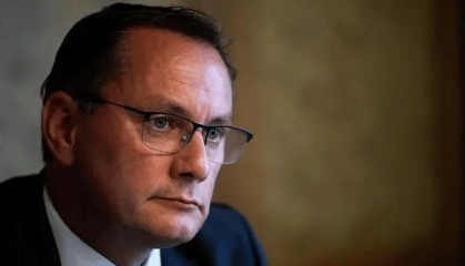 退出北约，绝对不与中俄为敌！拜登怎么也没料到，盟友突然倒戈