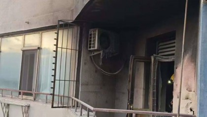 北京海淀一居民楼阳台突发火灾，起火物品很常见