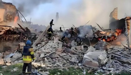 俄乌战争刹不住车了，重大升级就在眼前，司机拼死一搏出乱拳