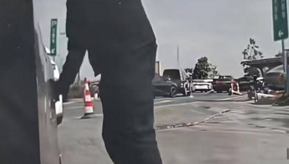 律师分析男子割小米SU7轮胎：若系受他人指使或需共同担责