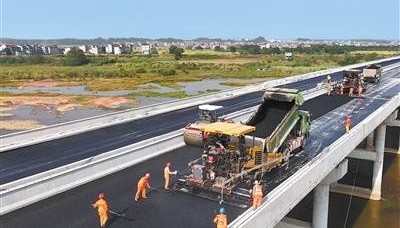 坚守岗位 实干担当