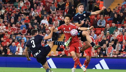 希勒怒批戈登：真是愚蠢的犯规，绝对应该是红牌！