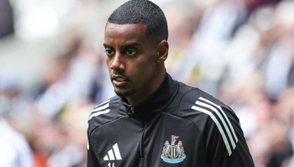 多家媒体曝利物浦为伊萨克开价1.2亿镑 追逐认真强有力