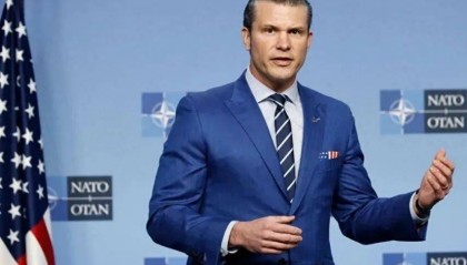 中国警告起效！美国人慌了，美防长连夜改口：不许和中方动手