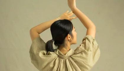 外围股市暴跌多国表态救市 人民币狂飙资金流入头部宽基ETF