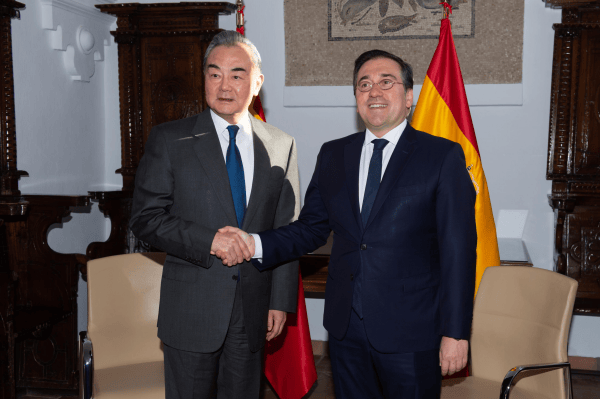 西班牙外相：欧盟应该制定自己的对华政策，而不是模仿特朗普政府的对抗姿态