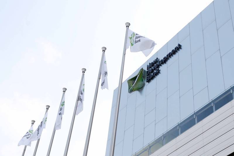 俄罗斯财政部长:中俄几乎所有交易都以人民币和卢布结算,不受西方影响