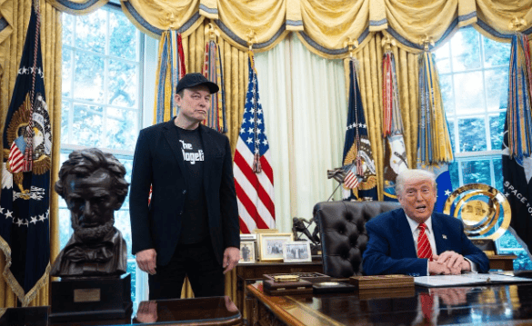 马斯克被“逼上梁山”,又来一个扎克伯格,3个月前的闹剧要重演