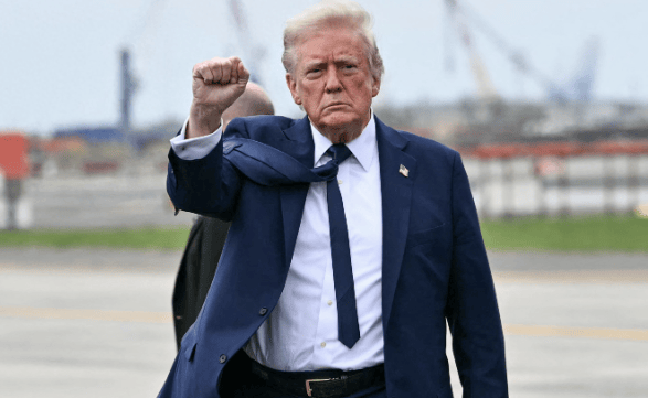 马斯克被“逼上梁山”,又来一个扎克伯格,3个月前的闹剧要重演