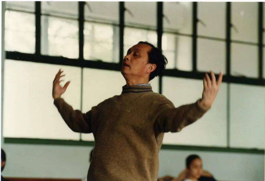 他于昨日在上海逝世！享年86岁，人生充满传奇色彩，作品家喻户晓