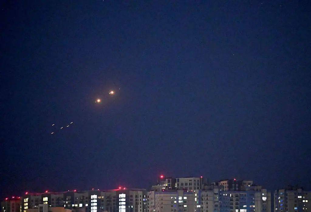 突发！莫斯科遭大规模袭击，多架次航班取消或延误