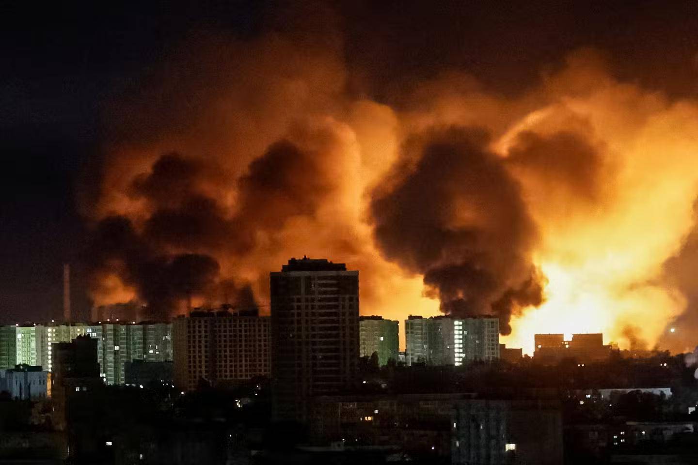 震动基辅！俄军6297架战机炸，30天打了一年产量，中国制造是关键