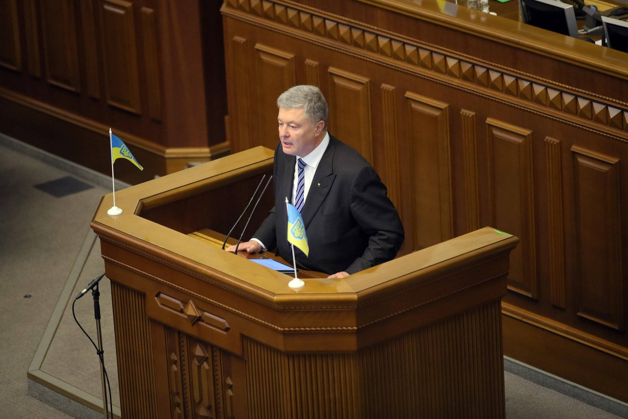 英国监管乌克兰总统大选,是为了“保泽”还是“倒泽”?