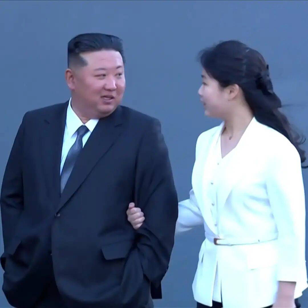 金正恩女儿首登国际舞台，引爆接班传闻！英国首相被架空，工党内斗成全武行…