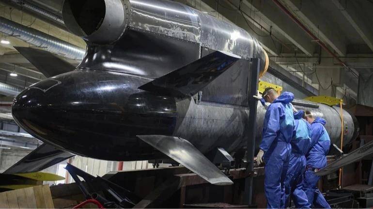 俄军捞大鱼，乌军和丹麦军官来势汹汹：普京下令精准斩杀一个不留