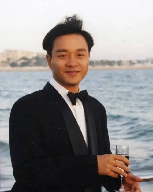 考古 | 张国荣死亡真相被公开!向太王晶纷纷揭露内幕,英年早逝太惋惜