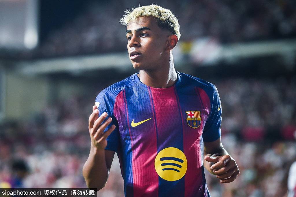 亚马尔:我的梦想不是拥有一座金球奖 而是拥有很多座