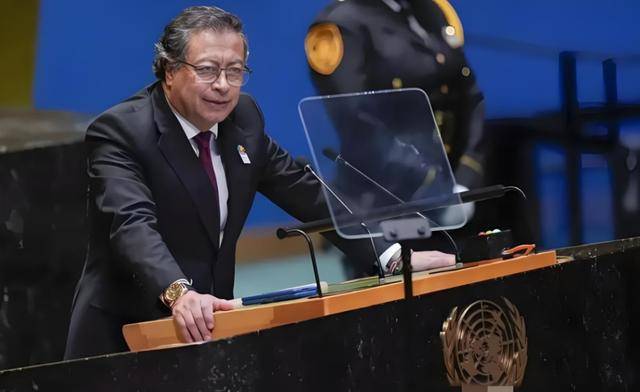 第一支冲向加沙的军队出现了,美以两国遭痛骂,巴以僵局被撕裂!