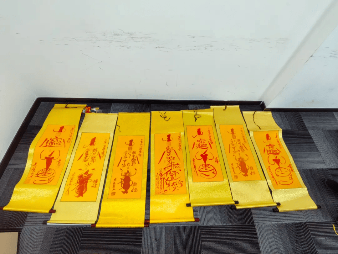 “大师”，你算到自己今天被抓了吗？