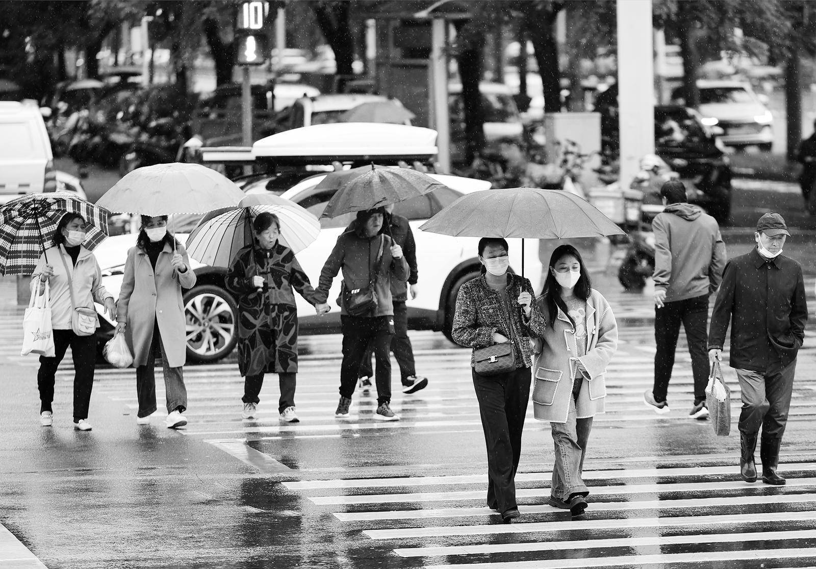 西安今降雨暂歇后期阴雨相间 省气象台发布暴雨蓝色预警