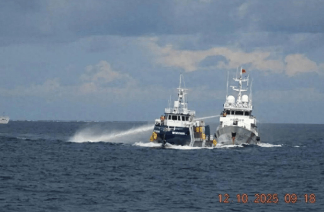 南海爆发激烈对峙,菲方主力舰高速飙船,迎头撞上中国海警艇