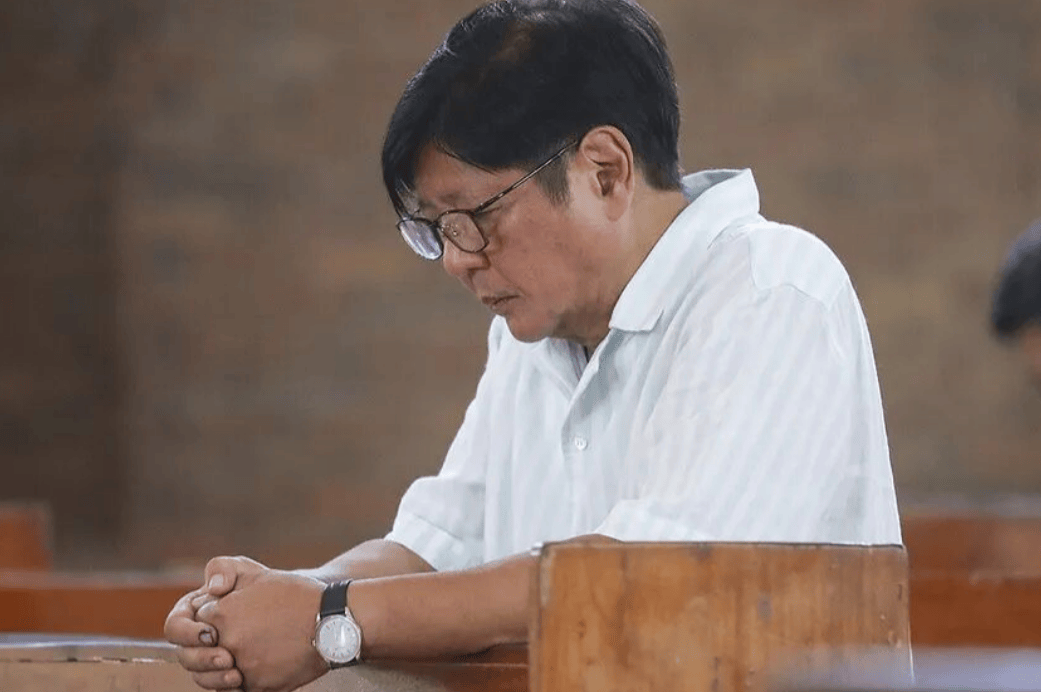 南海爆发激烈对峙,菲方主力舰高速飙船,迎头撞上中国海警艇